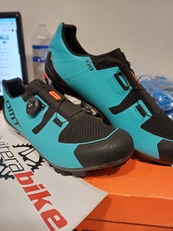 Used Dmt SCARPE MTB  KM3 light blue 42.5 - M001020KM3-A-R1-0020-42.5 2024 bike — image 3 of 3