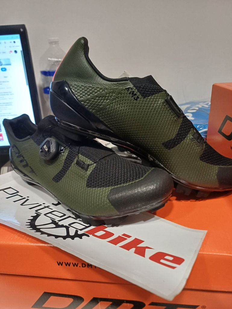 Used Dmt SCARPE MTB  KM3 green 42 - M001020KM3-A-R1-0037-42 2024 bike — image 2 of 2