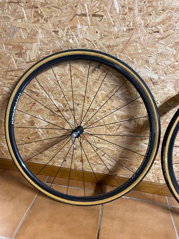 Used Campagnolo Hyperon bike — image 2 of 3