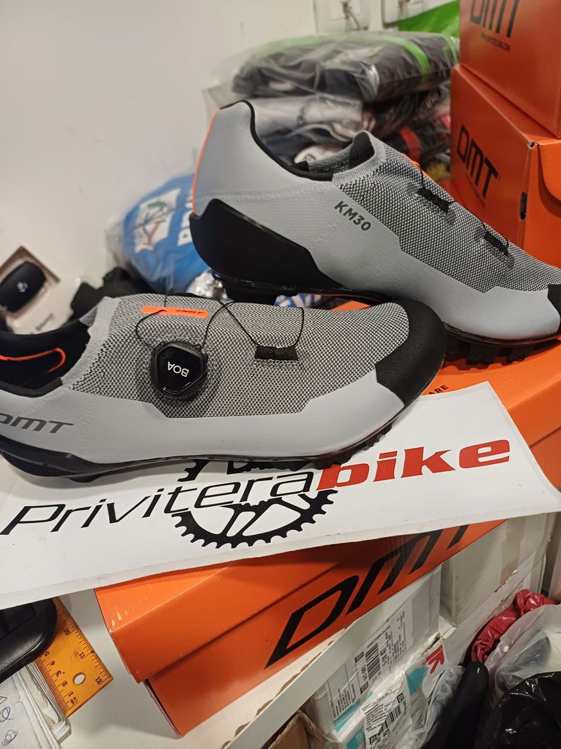 Brugt Dmt SCARPE MTB KM30 GREY 46 - M001023KM30-A-R1-0062-46 2024 Cycling Shoes