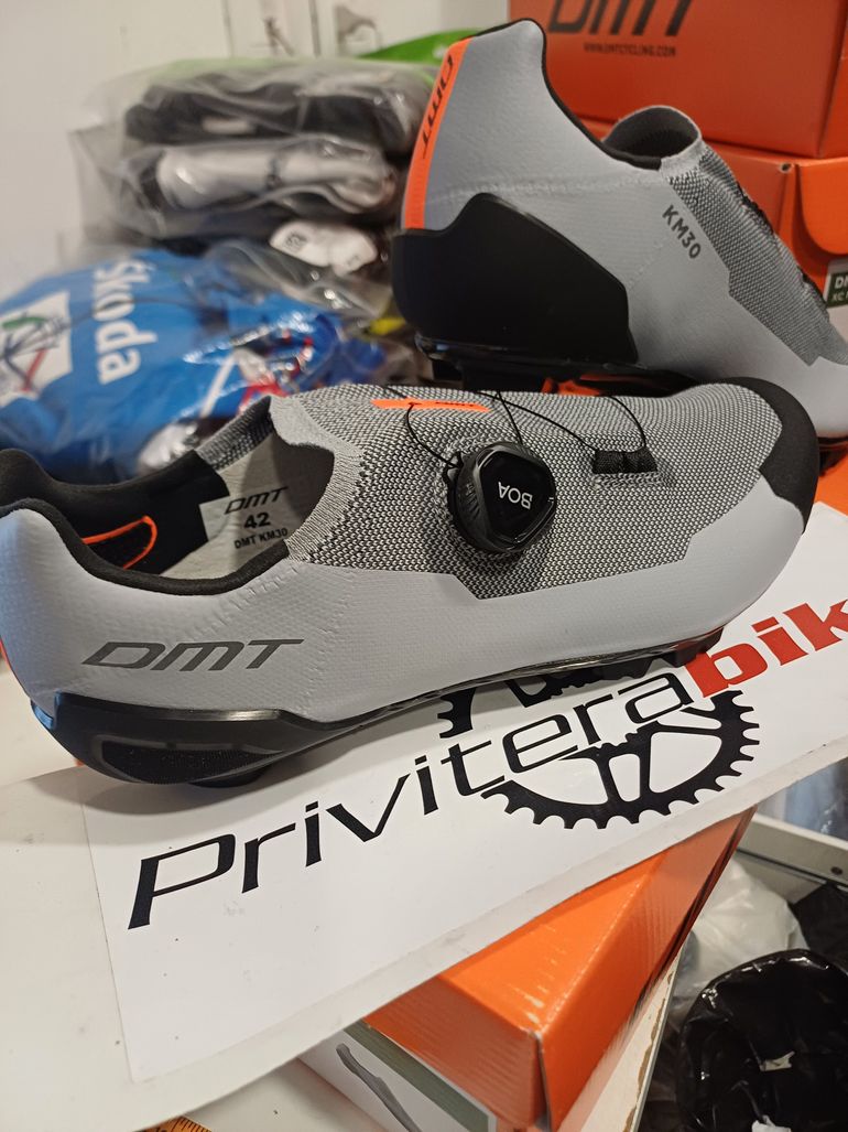 Used Dmt SCARPE MTB  KM30 GREY 46 - M001023KM30-A-R1-0062-46 2024 bike — image 2 of 2