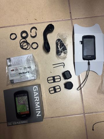 Used Garmin edge 1030 plus 2024 Cycling Accessories