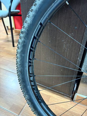 Used Stans Notubes Llantas Stans Podium SRD carbono 2020 bike — image 9 of 10