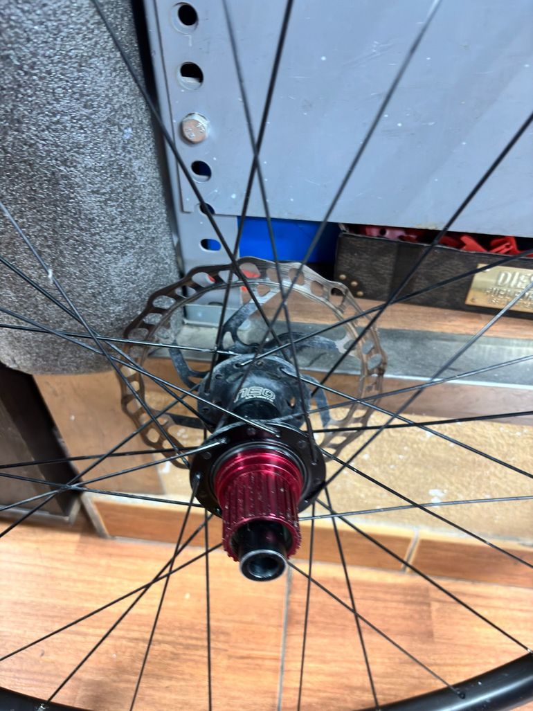 Used Stans Notubes Llantas Stans Podium SRD carbono 2020 bike — image 5 of 10