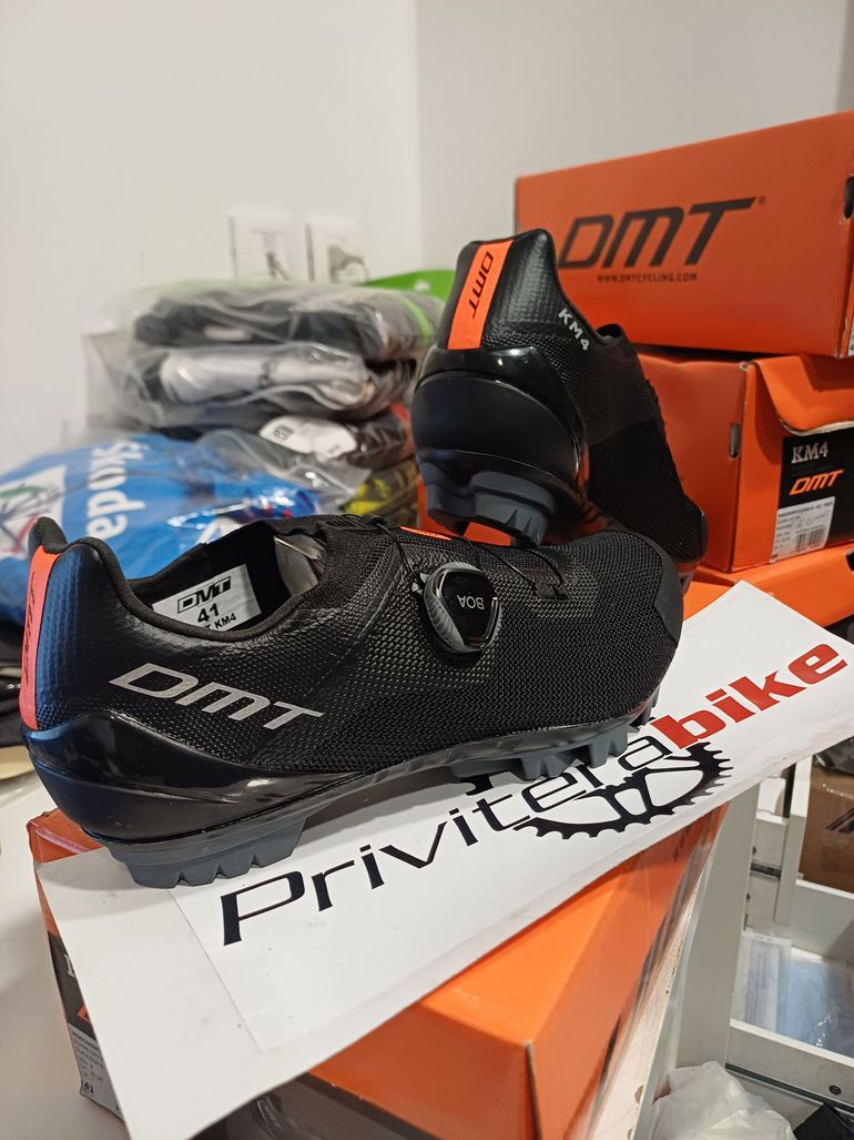 dmt SCARPE MTB DMT KM4 black 42 M0010DMT21KM4-A-R1-0019-42 2024