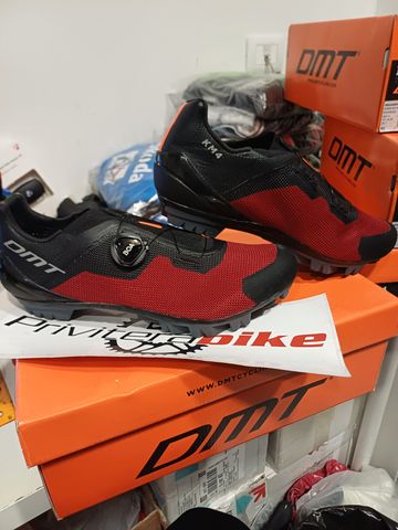 Dmt SCARPE MTB KM4 red 44 - M001021KM4-A-R1-0023-44 2024 Cycling Shoes d'occasion