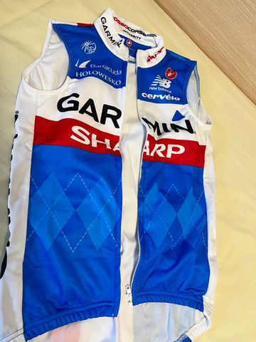 Used Castelli cheleco invierno Garmin 2015 Cycling Clothing