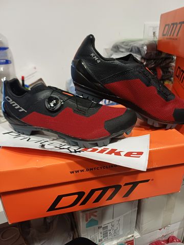 Używany Dmt SCARPE MTB KM4 red 46 - M001021KM4-A-R1-0023-46 2024 Cycling Shoes