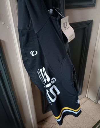 Used Pearl Izumi Pro LTD Bibshort - Science in Sport bike — image 5 of 7