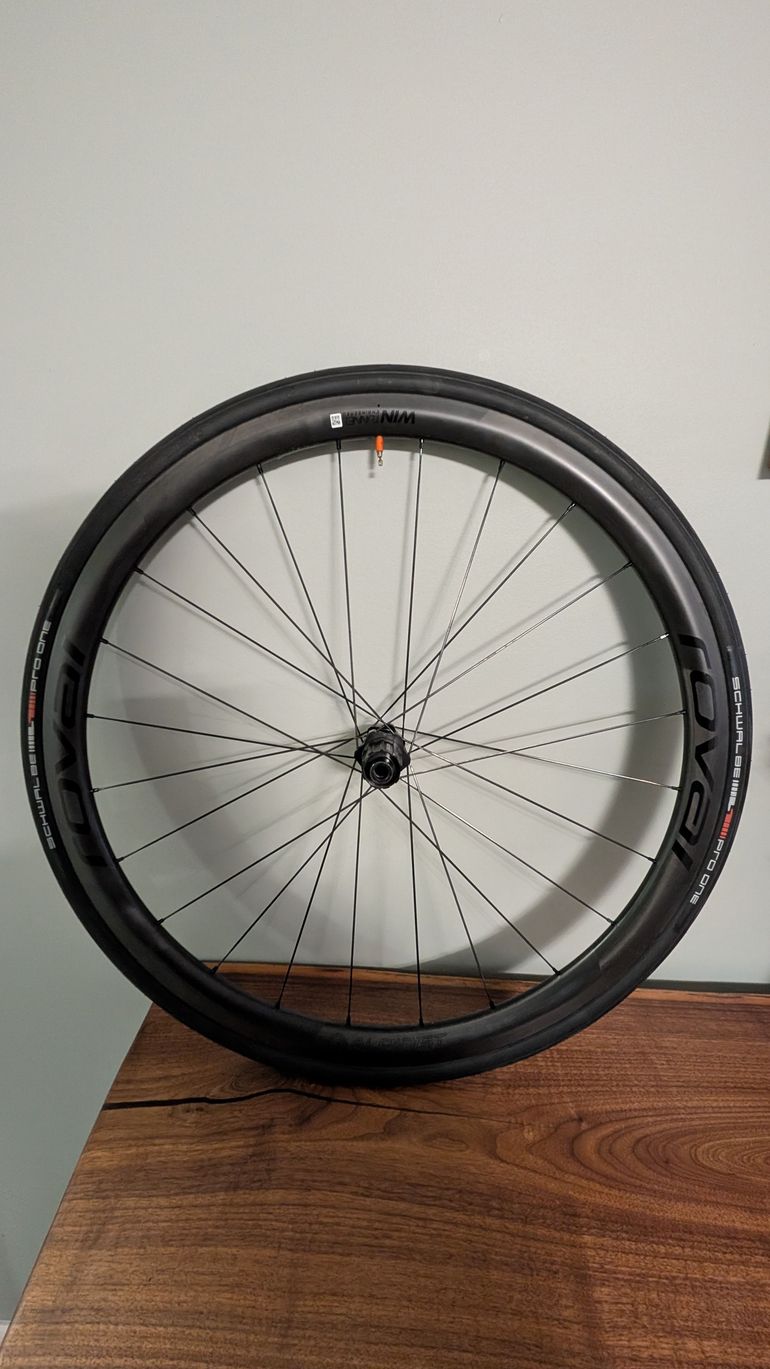 Used Roval Alpinist 700c Wheelset bike — image 4 of 6