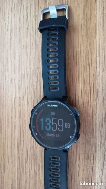 Used Garmin 735 XT Sport Watch Electronics