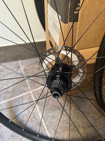 Used Mavic Crossride 1 2024 bike — image 5 of 5