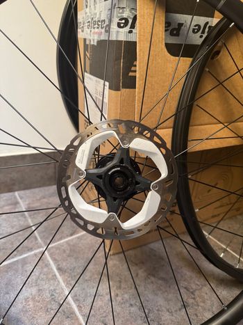 Used Mavic Crossride 1 2024 bike — image 4 of 5