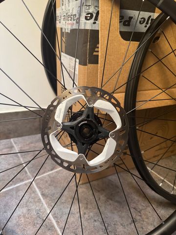 Used Mavic Crossride 1 2024 bike — image 4 of 5