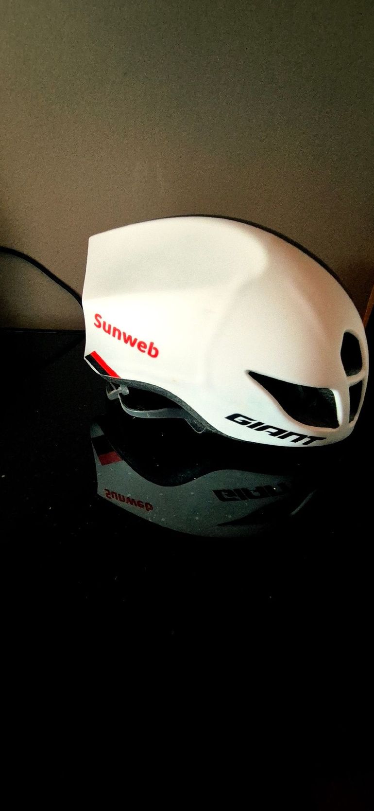 Used Giant Casco Giant 2023 bike — image 3 of 4