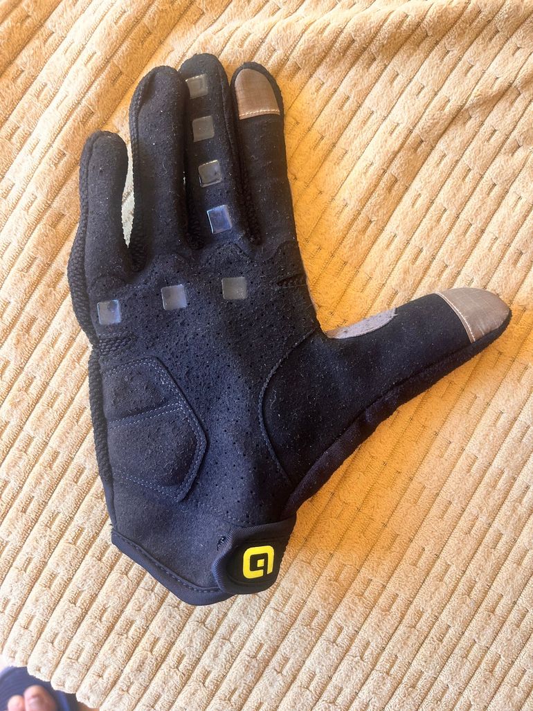 Used Ale cycling Guantes Ultraligeros Invierno AleCycling Talla L 2025 bike — image 2 of 11