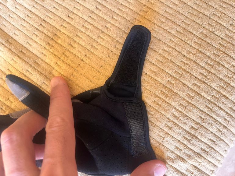 Used Ale cycling Guantes Ultraligeros Invierno AleCycling Talla L 2025 bike — image 6 of 11