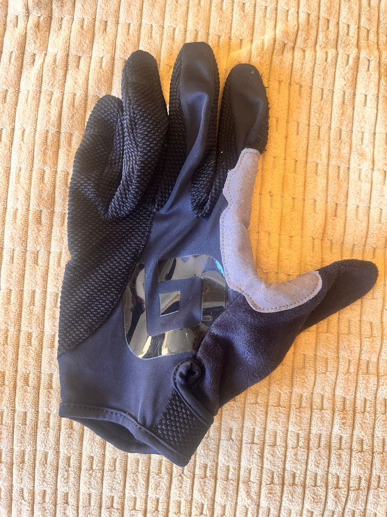Used Ale cycling Guantes Ultraligeros Invierno AleCycling Talla L 2025 bike — image 4 of 11