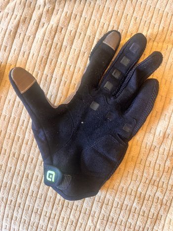 Used Ale cycling Guantes Ultraligeros Invierno AleCycling Talla L 2025 bike — image 3 of 11