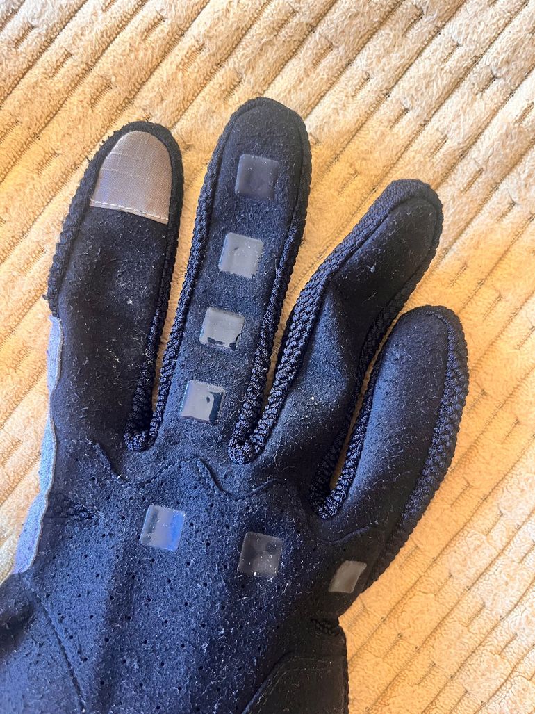 Used Ale cycling Guantes Ultraligeros Invierno AleCycling Talla L 2025 bike — image 8 of 11