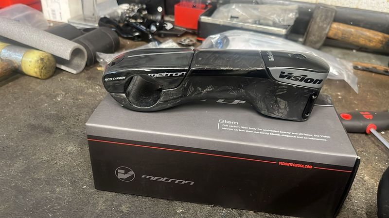 Used Vision Metron Carbon ACR 2024 Cockpit