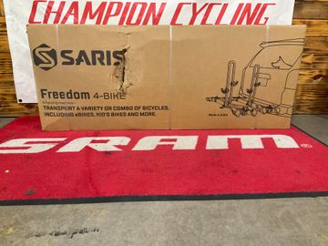 Used Saris Freedom 4 Cycling Accessories