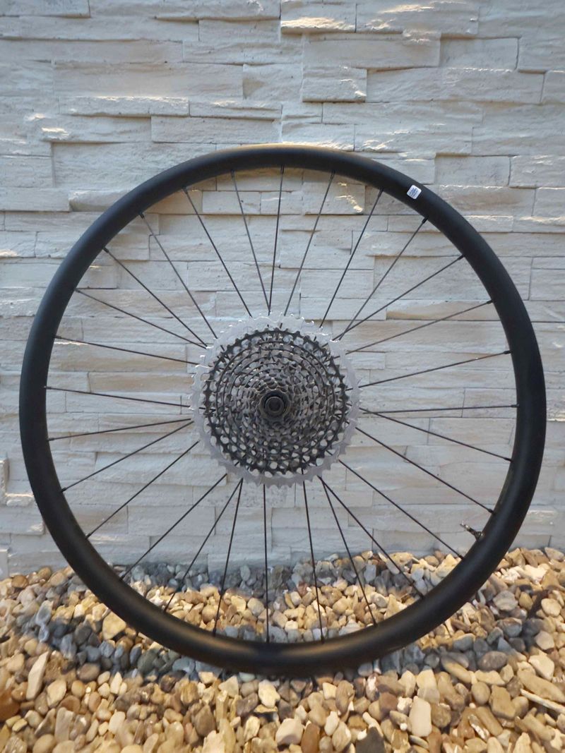 Gebrauchtes Roval Roues carbone 29 pouces bike — Bild 3 von 7
