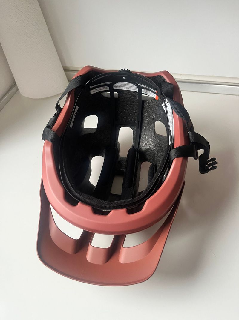 Brugt POC MTB Helmet AXION 2025 bike — billede 3 af 3