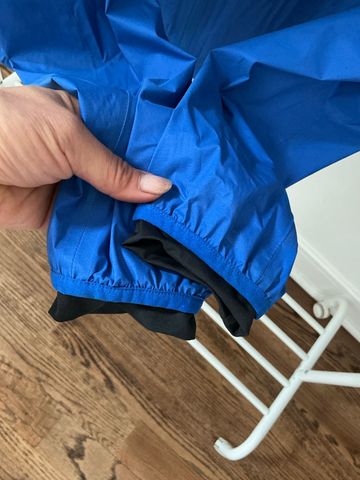 Used Rapha Core Rain Jacket 2024 bike — image 4 of 7