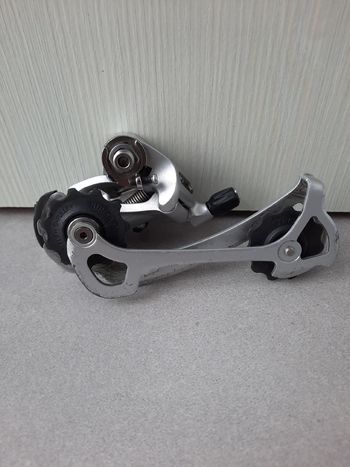Used Shimano dérailleur arrière  RD M761  9 vitesses long cage. 2020 bike — image 4 of 4