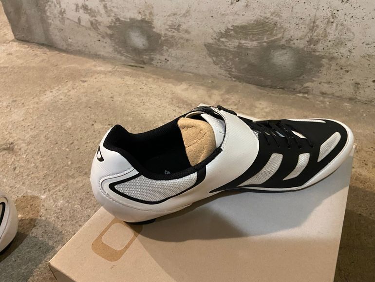 Used Giro vend chaussures semelle carbone 2025 bike — image 6 of 7