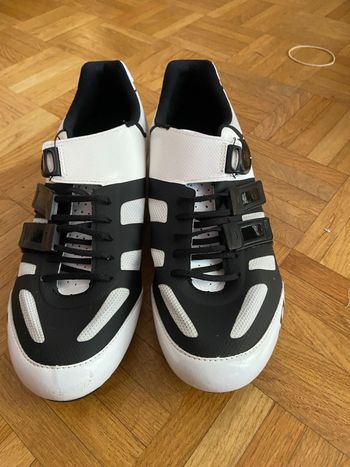 Used Giro vend chaussures semelle carbone 2025 bike — image 3 of 7