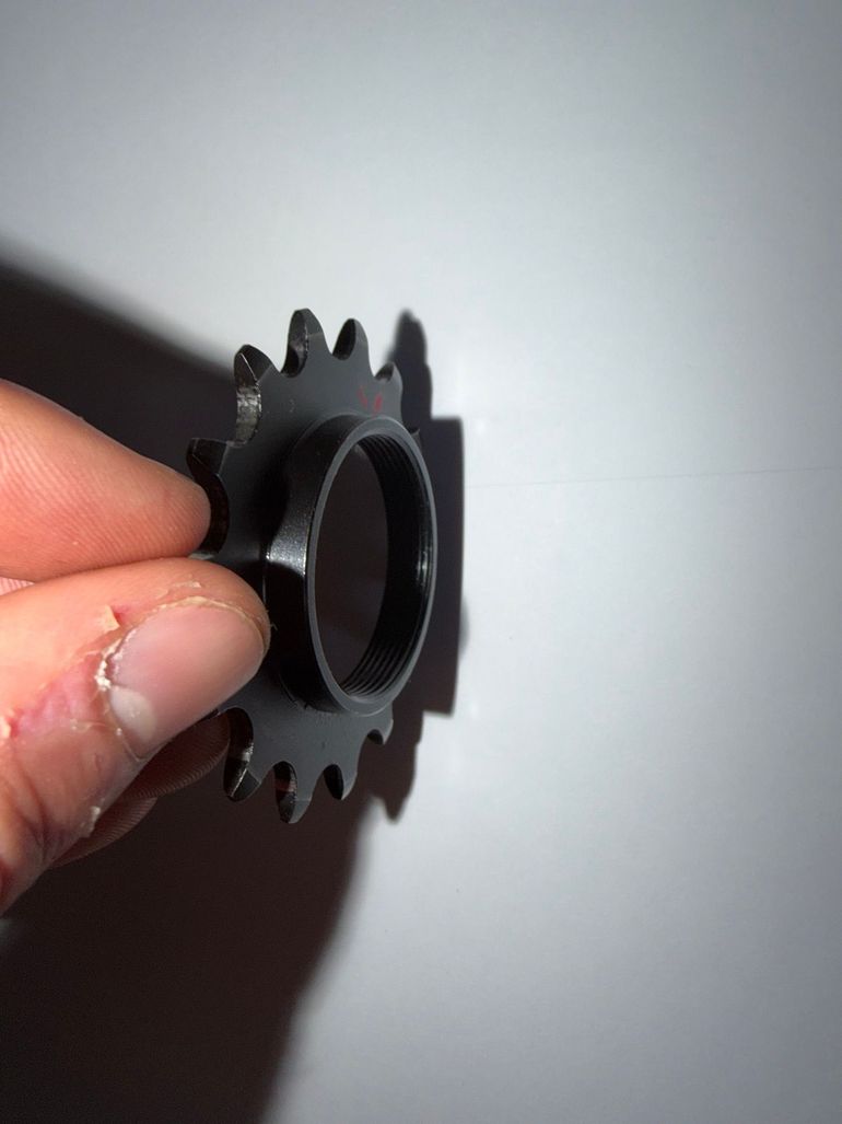 Used Shimano pignon piste 15 dents dure ace 2022 bike — image 3 of 3