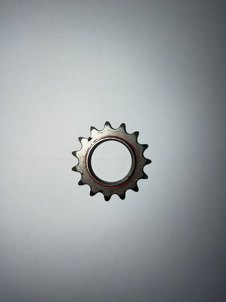 Used Shimano pignon piste 15 dents 2022 bike — image 2 of 3