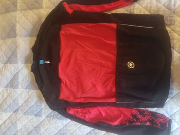 Used Assos Mille GT Giubbotto Invernale 2023 bike — image 2 of 5