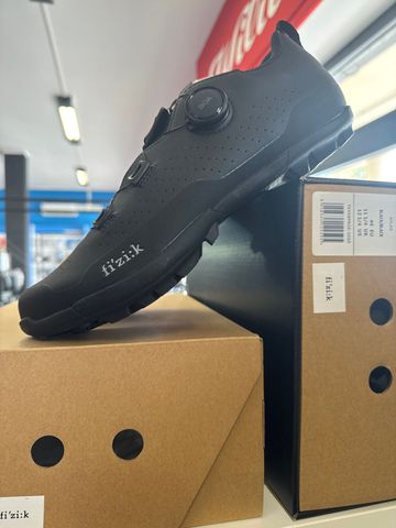 Tweedehands Fizik Scarpa Fizik Mtb Atlas Black taglia 46 2024 Cycling Shoes
