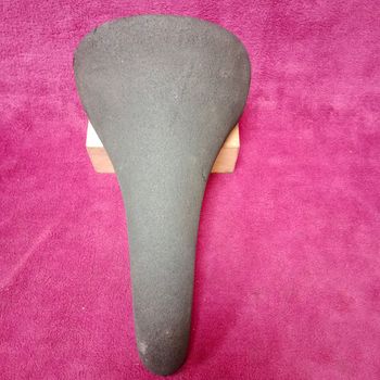 Used Selle Italia Vetta VSA Tessuto Saddle bike — image 1 of 7