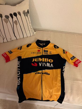 AGU, Jumbo Visma 2023 Jersey + Shorts