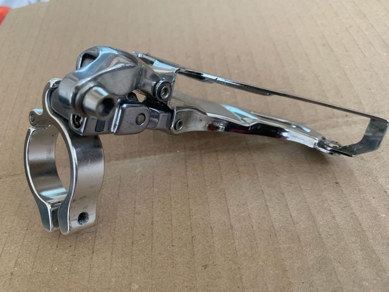 Used Shimano Dérailleur avant 105 2011 bike — image 3 of 3