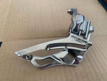 Used Shimano Dérailleur avant 105 2011 bike — image 1 of 3