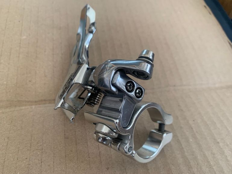 Used Shimano Dérailleur avant 105 2011 bike — image 2 of 3