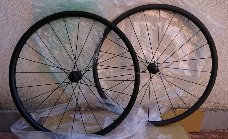 MAVIC KSYRIUM S 25 disc 【公式通販】