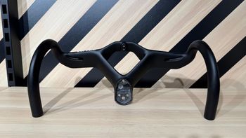 Used Cervelo HB19 Carbon One Piece Handlebar 80mm Stem 36/40cm Width 2025 bike — image 4 of 4