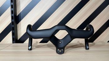 Used Cervelo HB19 Carbon One Piece Handlebar 80mm Stem 36/40cm Width 2025 bike — image 1 of 4