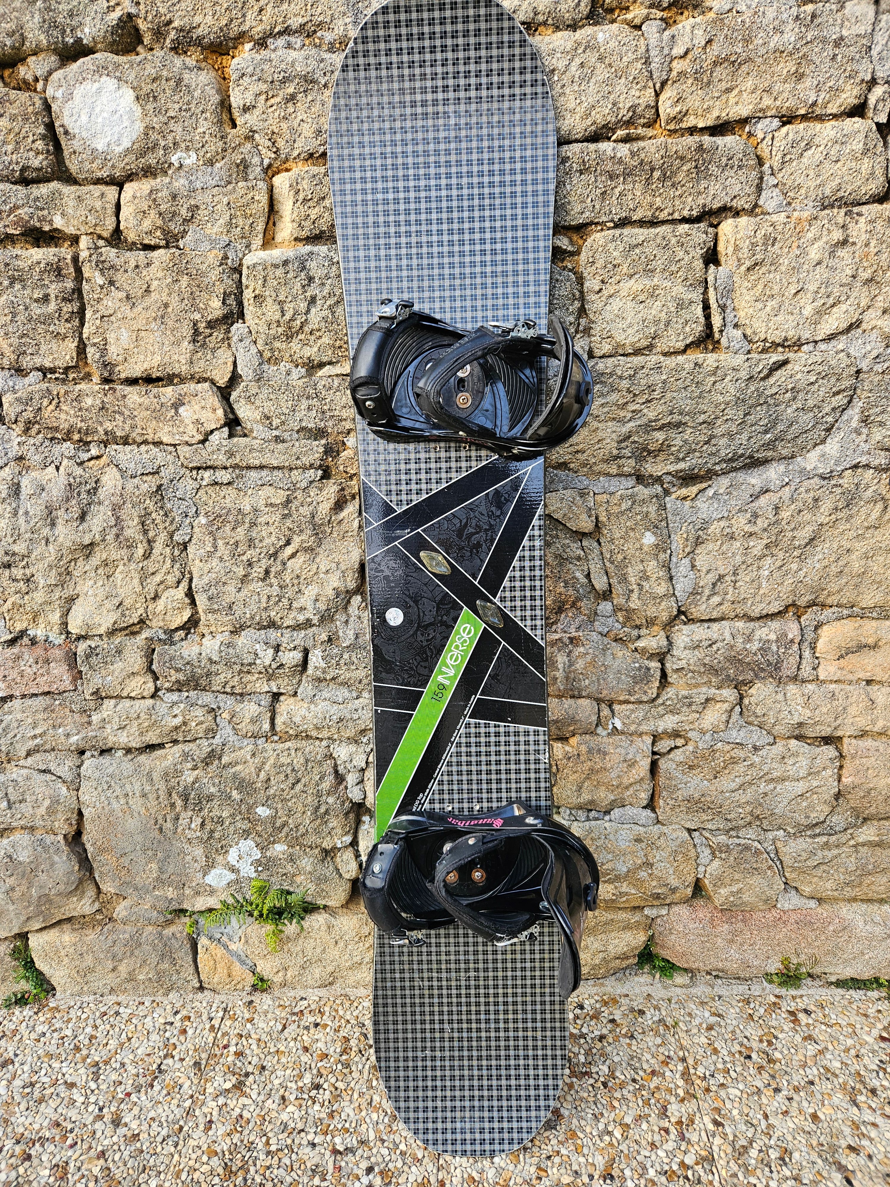 Elan Snowboard Elan Inverse Snowboard 159cm with Bindings