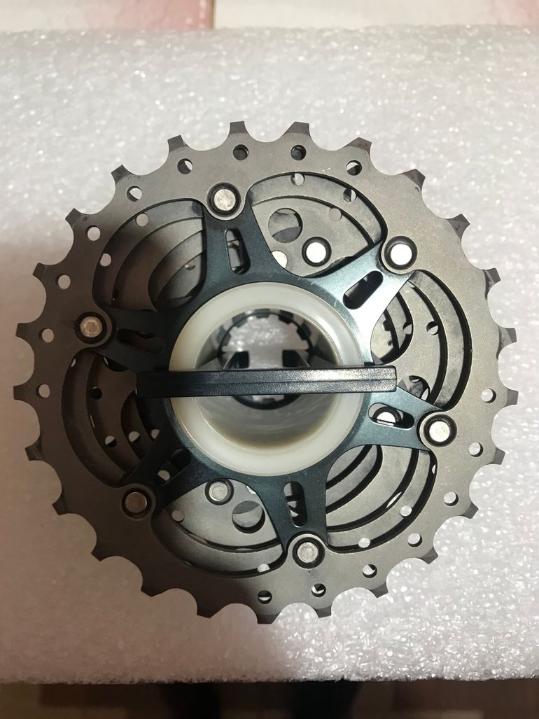 Used Shimano Dura Ace CS-9000 Cassette 11-25t bike — image 4 of 5