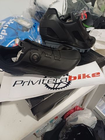 Używany Dmt SCARPE MTB M5 BLACK 41 - K17M5BB10-41 2023 Cycling Shoes