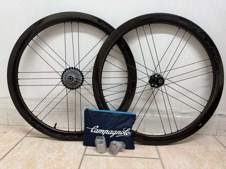 Campagnolo Bora WTO 45 DB Dark 2 Way Fit 2023