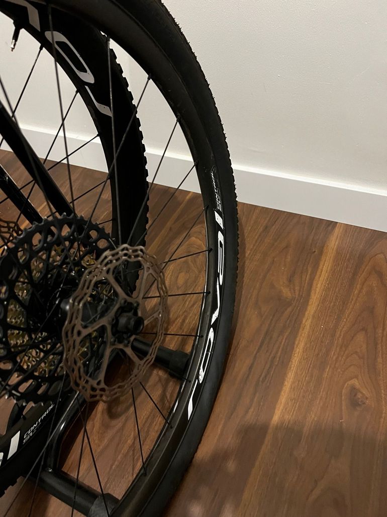 Used Roval roval control sl 2024 bike — image 5 of 9