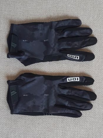 Used Ion Traze Gloves bike — image 1 of 4